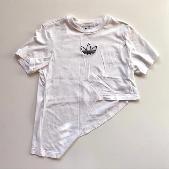 Adidas Asymmetrical Hem White T-Shirt Trefoil Embroidered Black Logo - Picture 5 of 10